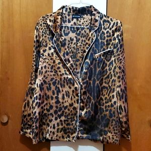 💥3 for $15💥 Leopard pajama top